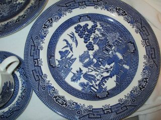Vintage Churchill England Blue Willow 6pc Dinnerware Dinner Plates Cups Saucers 3
