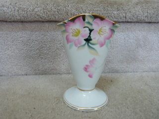 Htf Vintage Noritake Azalea Red Wreath Mark 19322 Fan Vase 5.  75 "