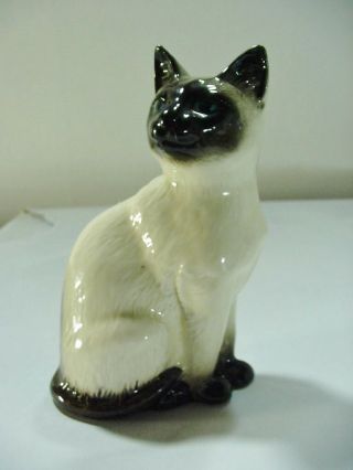Beswick,  England: Hand Painted Porcelain Miniature Siamese Cat 1887