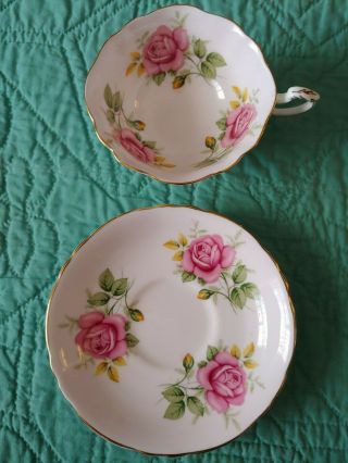 Paragon Teacup & Saucer Pink Large Roses Cabbage England Wide Mouth Lovely
