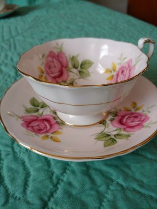 Paragon Teacup & Saucer Pink Large Roses Cabbage England Wide Mouth Lovely 3