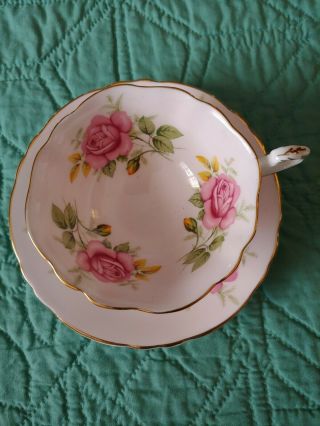 Paragon Teacup & Saucer Pink Large Roses Cabbage England Wide Mouth Lovely 4