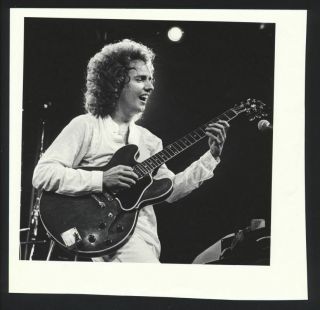1980 Lee Ritenour Vintage Photo Jazz Guitarist Gp