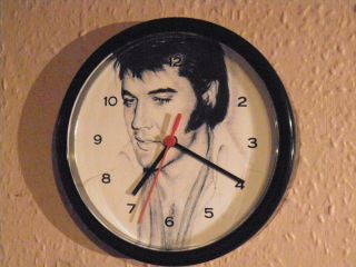 Elvis Presley The King Quartz Wall Clock 8.  5 " Inch