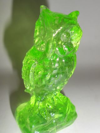 Green Vaseline Glass Owl Bird Uranium Canary Yellow Screech Great Horned Figure