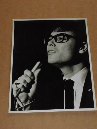 Cliff Richard 1966 8 X 6 Bbc Tv Photograph