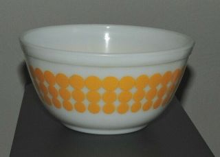 Vintage Pyrex Dot Mixing Bowl 402 1 1/2 Quart