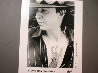 Stevie Ray Vaughan Promo Photo 8 X 10 Glossy Black & White Closeup Profile