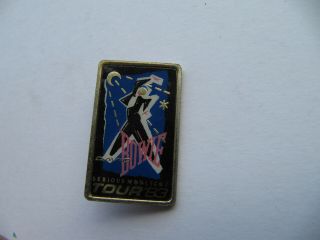 David Bowie - Vintage 1983 Serious Moonlight Tour Metal Badge
