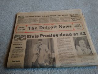 Elvis Presley Dead Detroit Newspaper August 17,  1977