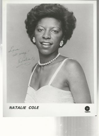 Vintge Natalie Cole Personally Signed Publicity Photograph