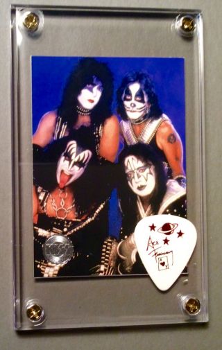 Kiss Ace Frehley White Farewell Tour Guitar Pick / Reunion Group Card Display
