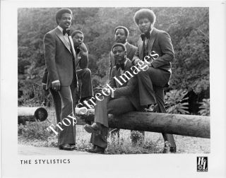 Promo Photo 4 Of Philadelphia Soul Group The Stylistics,  Mid 1970s
