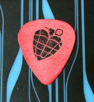 GREEN DAY // Billie Joe Armstrong 2005 Tour Guitar Pick // Heart Grenade red/blk 2
