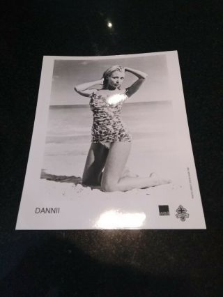 Dannii Minogue Rare B/w Promo Photo 10 " X 8 " Wea / Eternal Steve Shaw 1997