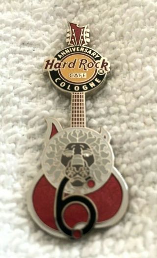 Hard Rock Cafe Cologne 2009 6th Anniversary Lion Guitar Pin - Le 250 - 49435