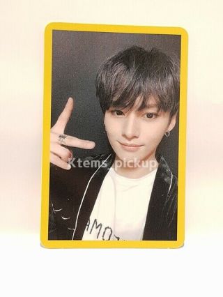 Stray Kids photocard album Yellow Wood Official Photo card : LeeKnow 3
