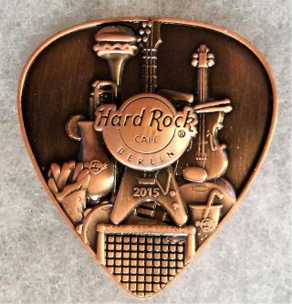 Hard Rock Cafe Berlin 3d Copper Guitar Pick With Musical Instruments Pin 84407