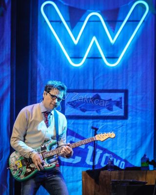 Rivers Cuomo - Weezer 2018 Color Concert Photo 8x10