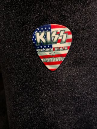Kiss Hottest Earth Tour Guitar Pick Paul Stanley Virginia Beach 8/27/10 Live Pic