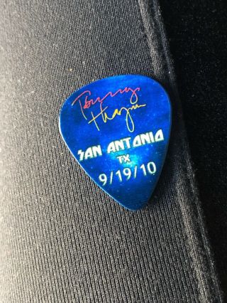 KISS Hottest On Earth Tour Guitar Pick Paul Stanley Signed Minnesota 9/4/2010 3