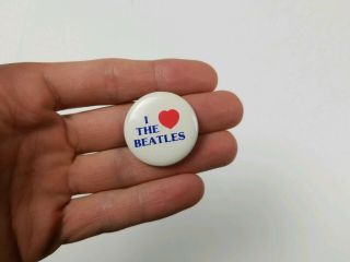 The Beatles Pinback I Love The Beatles Old School Pin Button Vintage ?