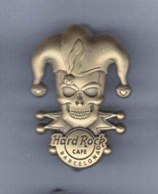 Hard Rock Cafe Pin: Barcelona 3d Gold Jester Skull Le300