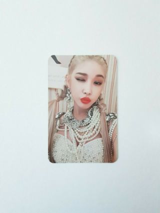 K - Pop Chungha Mini Album " Flourishing " Official Chungha Photocard