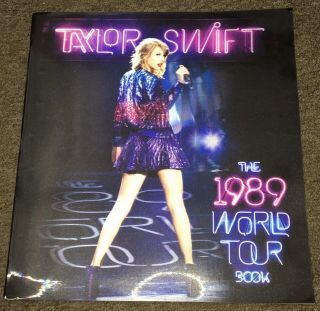Taylor Swift 2015 “the 1989 World Tour” Concert Program/tour Book W/3 - D Cover,