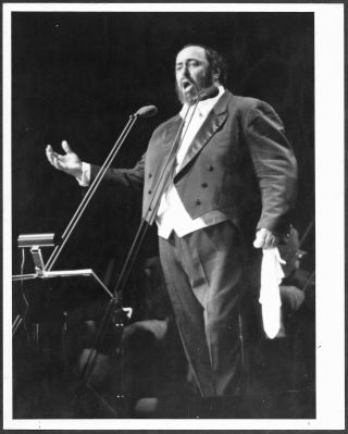 Luciano Pavarotti Verdi Requiem 1991 Pbs Promo Photo Opera