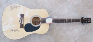 Willie Nelson & Loretta Lynn Signed Autographed Acoustic Guitar Psa Certified