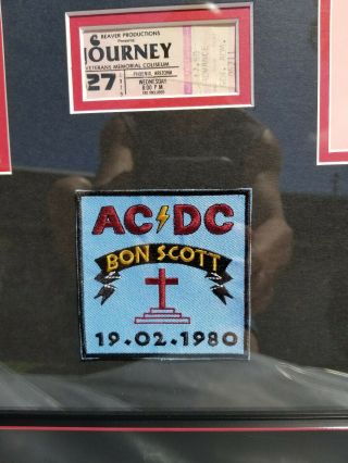 AC/DC IN - PERSON SIGNED x 5 Scott,  Young (s),  Rudd,  Williams 6/27/79 CUSTOM FRAMED 8