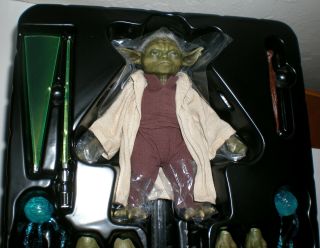 Hot Toys Disney Star Wars Attack Of The Clones Revenge Sith 1/6 Jedi Master Yoda