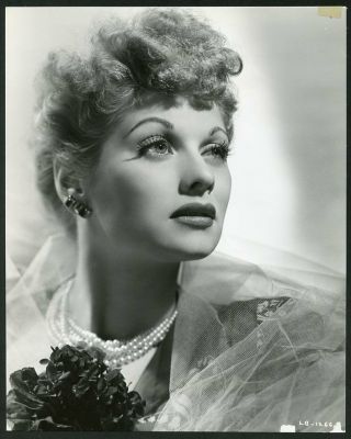 Lucille Ball In Stylish Portrait Vintage 1940s Photo