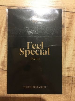 K - POP TWICE The 8th Single Album Feel Special Official Photocard Twice MOMO Momo 2