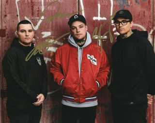 The Amity Affliction Band Real Hand Signed Photo 1 Autographed By 3