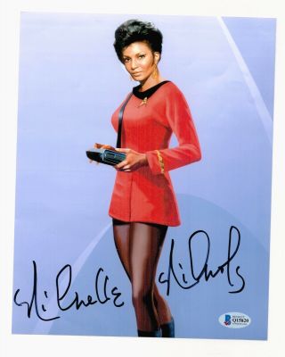 Nichelle Nichols Star Trek Real Signed Authentic Autograph Photo Beckett - B