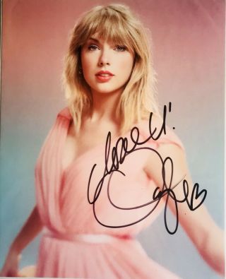 Taylor Swift Music Royalty Signed In Person Photo Autographed