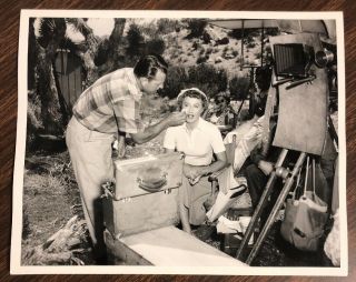 1952 Hollywood Double Weight Photo Barbara Stanwyck On Set Of Mgm 