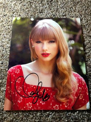 Taylor Swift Signed Autograph Photo With Meet And Greet Letter And