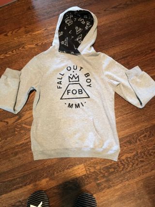 Fall Out Boys Hoodie Sweatshirt Size Large