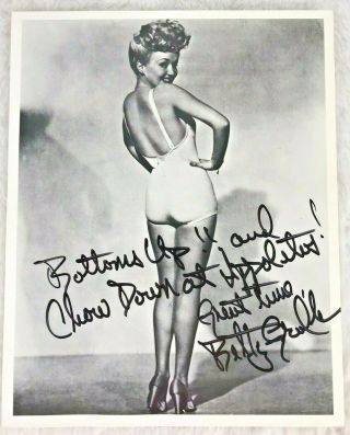 Betty Grable Pin - Up Girl Photo Autographed 8 X 10 Signed Ippolitos Pinup Picture