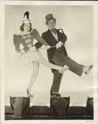 " Ziegfeld Girl " - Photo - Judy Garland - Cheesecake - Dancing