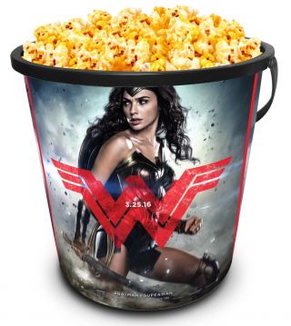 Batman Vs Superman: Dawn Of Justice Movie Theater Exclusive 130 Oz Popcorn Tub