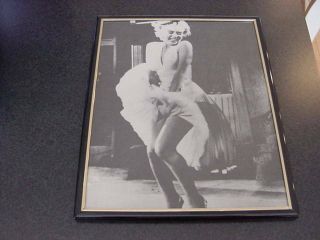 Marilyn Monroe Black & White 8 X 10 Picture Photo And Frame