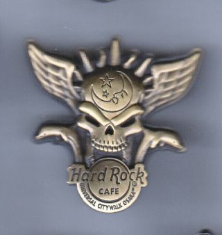 Hard Rock Cafe Pin: Uc Osaka 3d Gold Skull Le300