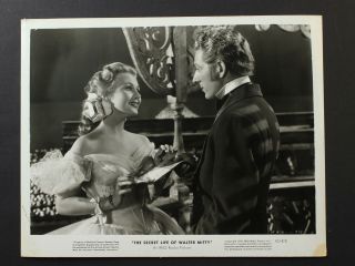 1947 Secret Life Of Walter Mitty Movie Still Photo Danny Kaye