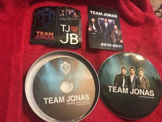 Jonas Brothers Fan Club Tin Dvd,  Stickers And Laminate
