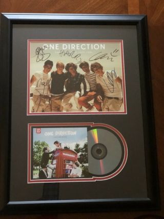 Authentic One Direction Signed Poster And Dvd Signed By All 5 Of Them