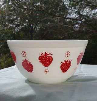 Pyrex Red Strawberry Bowl 402 Rare Htf Holy Grail Unicorn